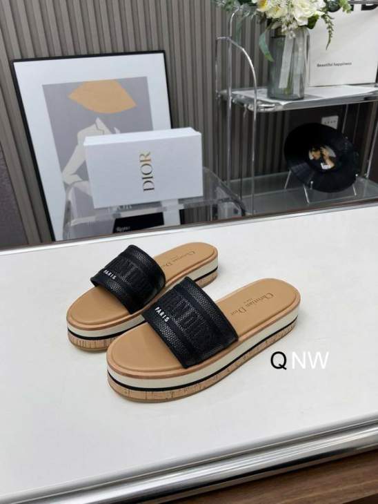 Picture of Dior Slippers _SKUDiorsz35-40WN07042946